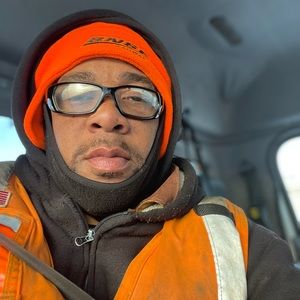 Meet your Posher, Eric